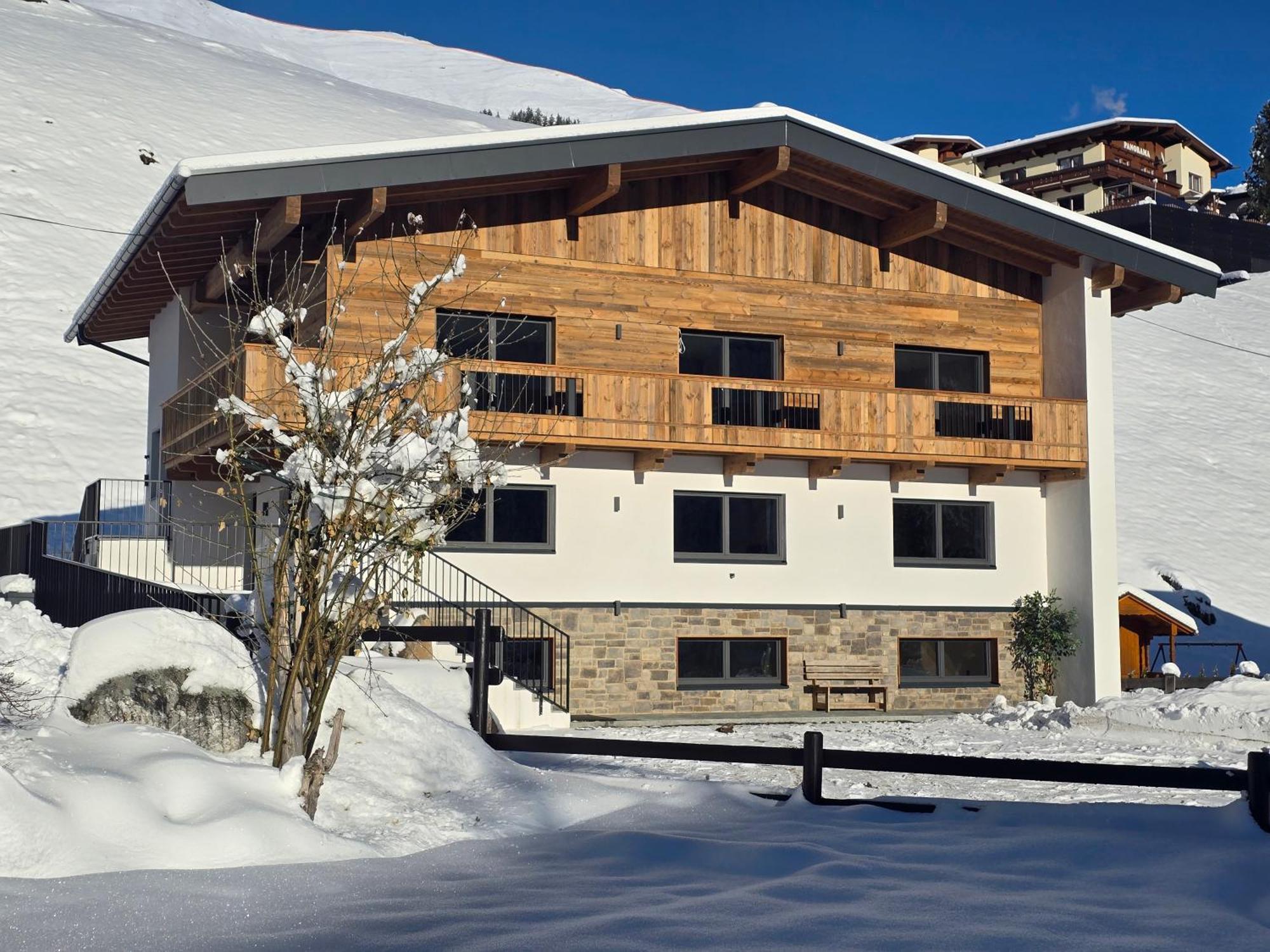 Ferienhaus Evelyn トゥクス エクステリア 写真